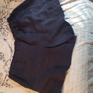 Cedar and Vine Linen Shorts